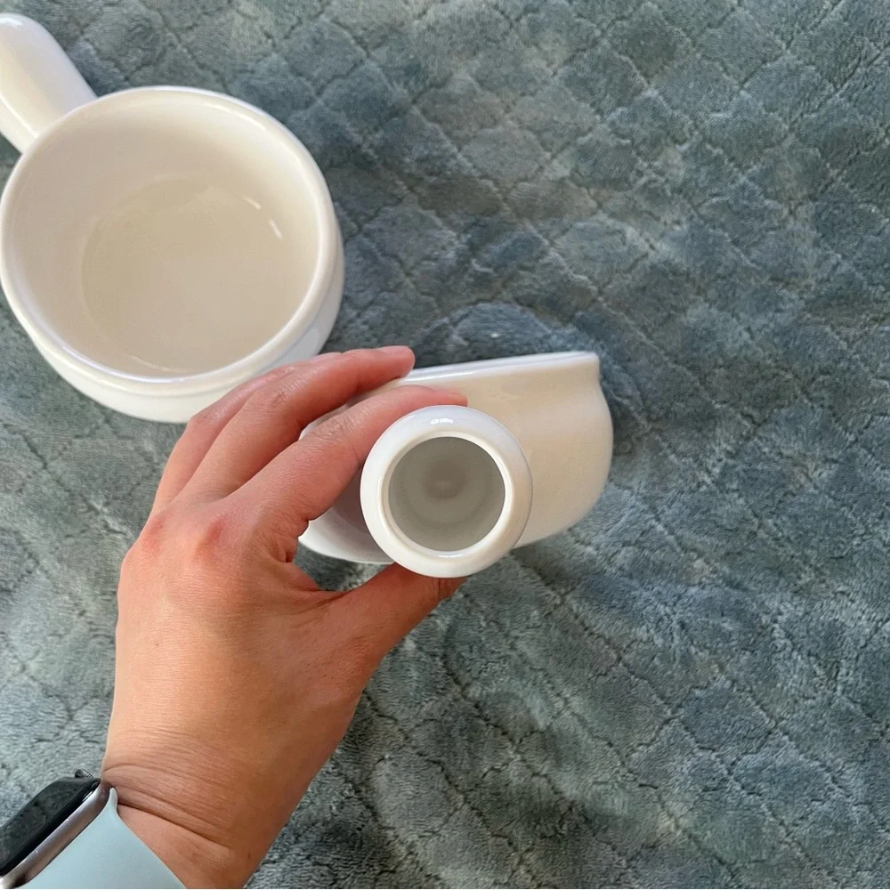 Williams Sonoma‎ White Ceramic French Soup Bowls bundle of 2